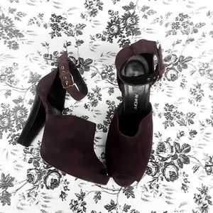 REBECCA MINKOFF Ankle strap Dorsa'y peep toe pump